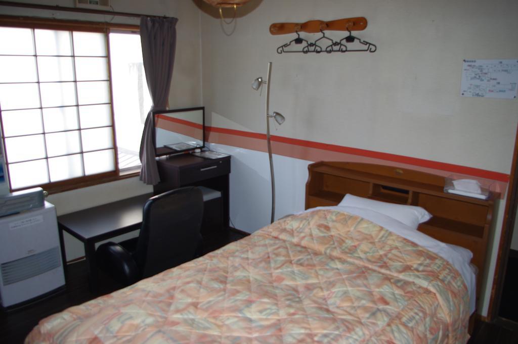 P-Dash Garden Backpackers Higashikawa Ruang foto