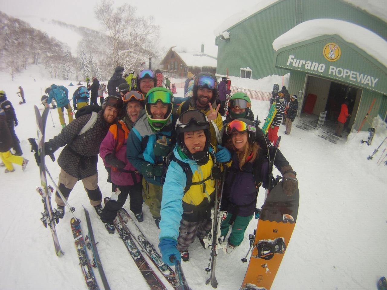 P-Dash Garden Backpackers Higashikawa Bagian luar foto